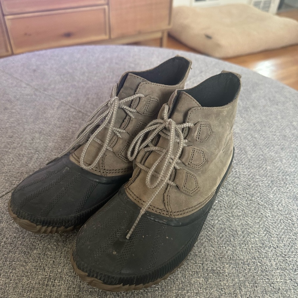 Sorel Short boots